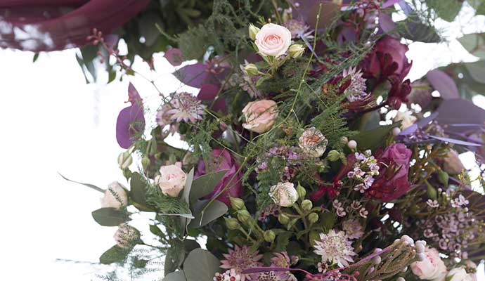 Floral composition for wedding ceremonies