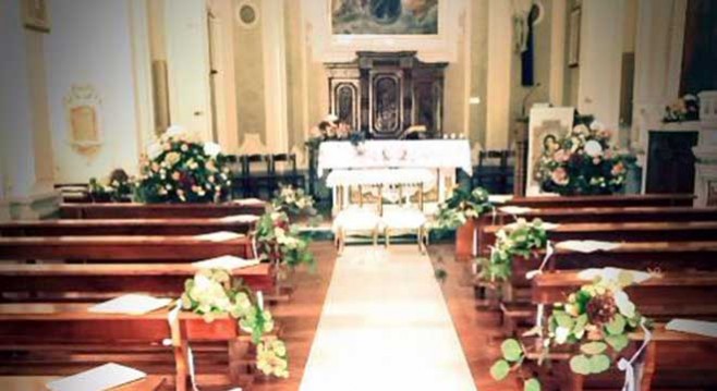 Composizioni floreali per la chiesa